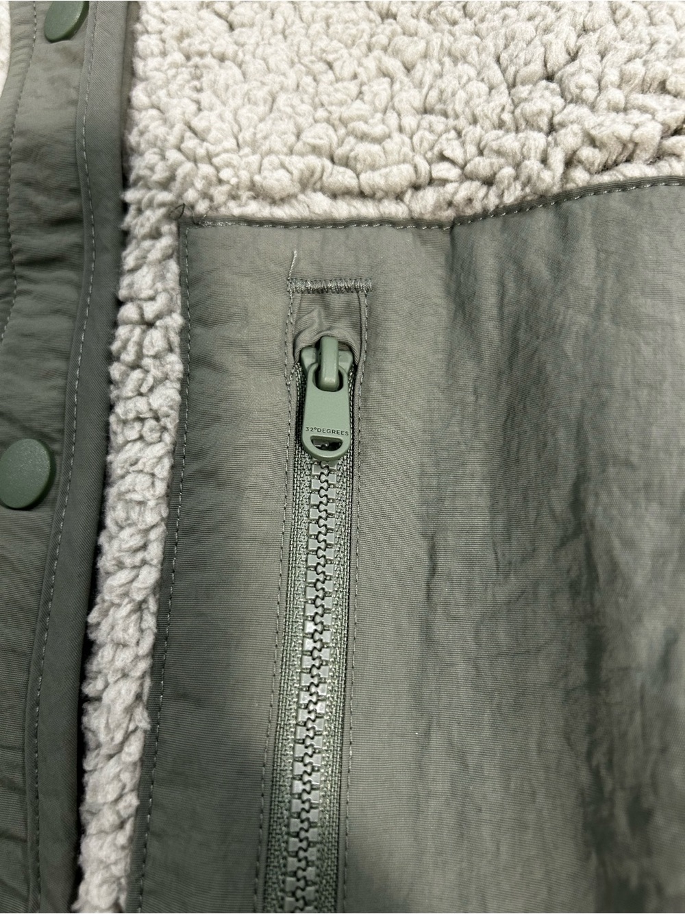 32 Degrees | Sherpa Jacket | Seagrass with Olive Trim | XL - Picture 5 of 14